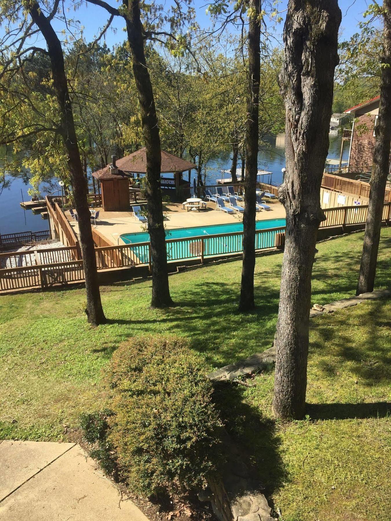 The Wharf Resort Lake Hamilton Exterior foto